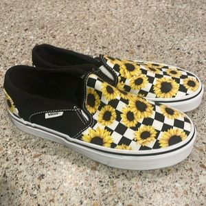 New without box sunflower vans